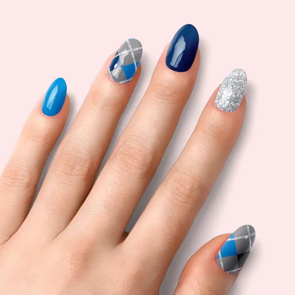 Elegant Blue nail set with navy, light-blue, silver glitter and checkered blue-white tips