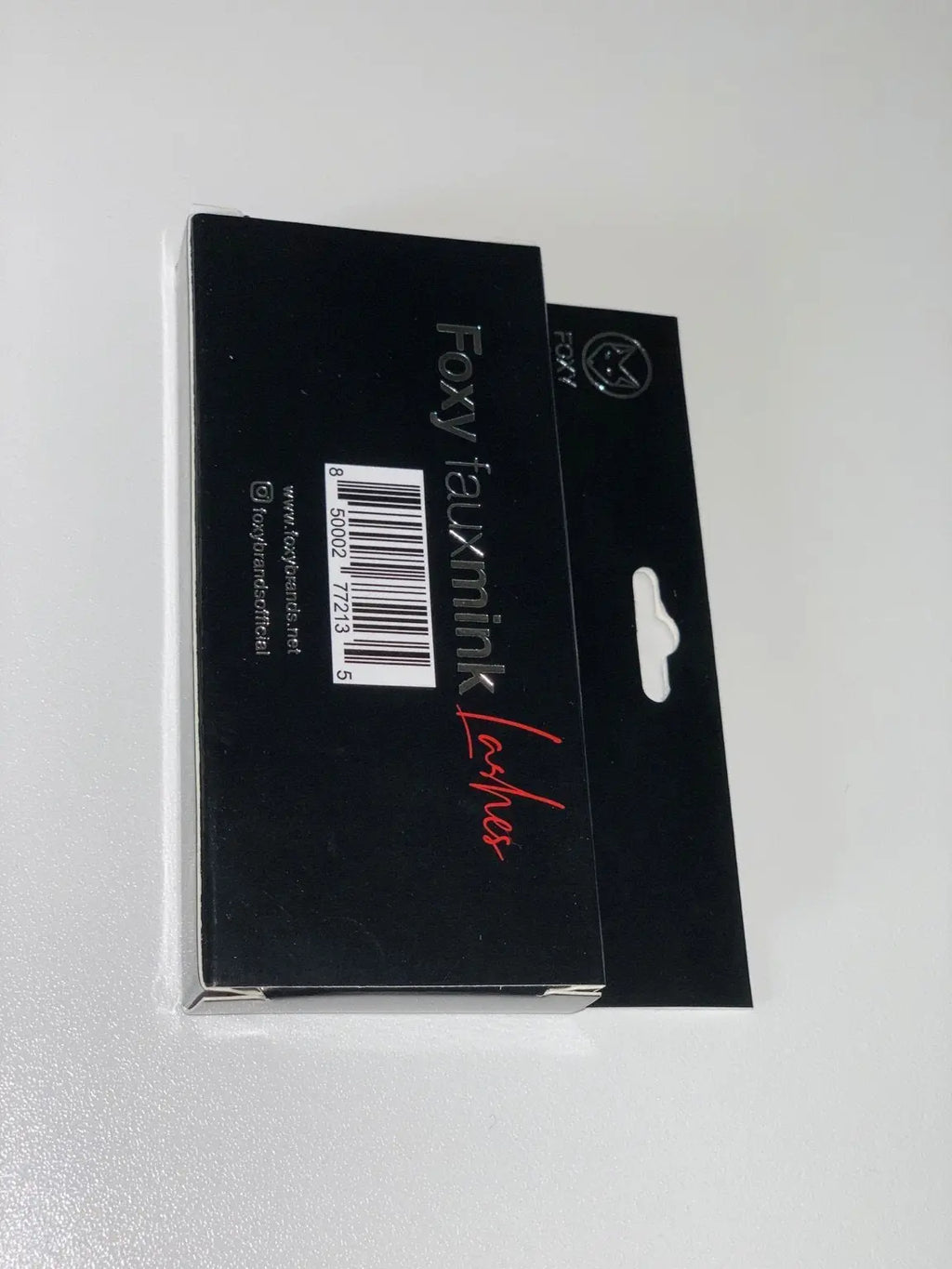 Foxy Fauxmink Lashes Z4 Rückseitenansicht mit Etikett und Barcode
